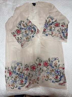 LIV Los Angeles 2X Embroidered Floral Kimono Cardigan Boho Cream Duster